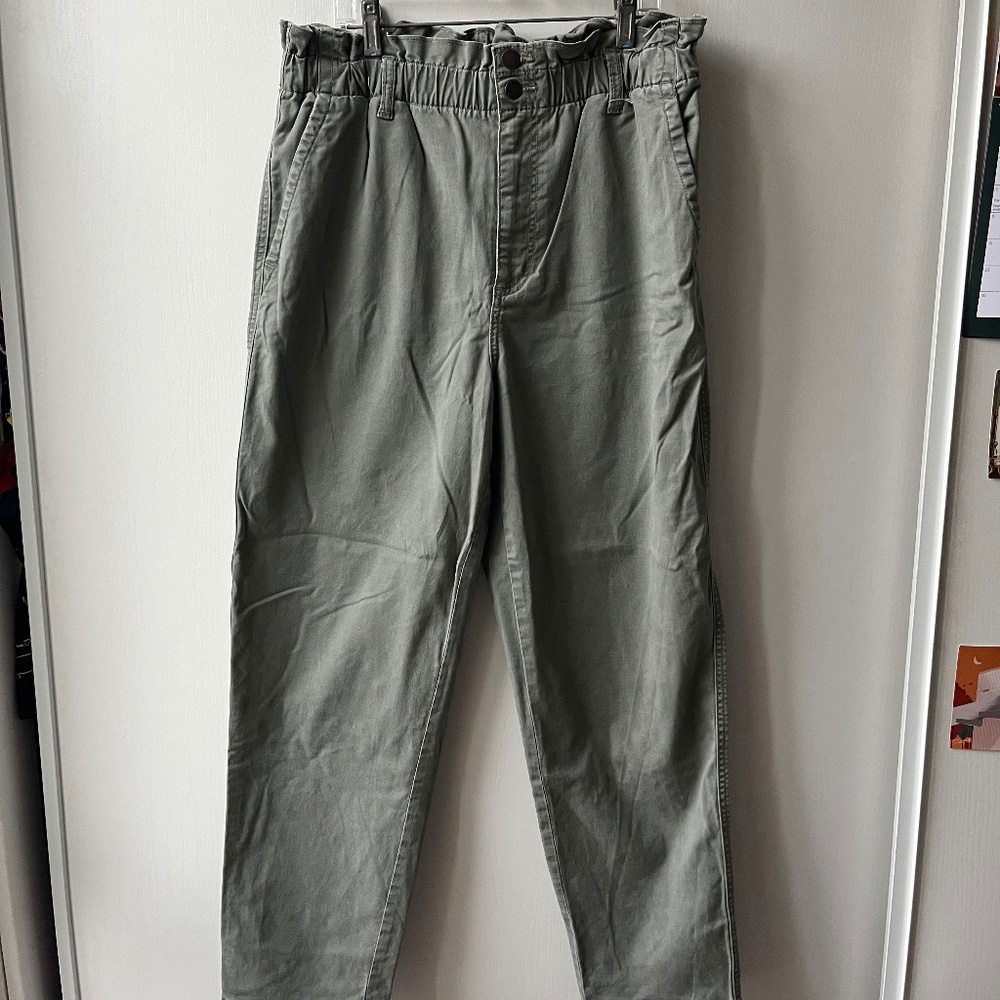 Army Green Ruffle Top Pants, Universal Thread, size 10